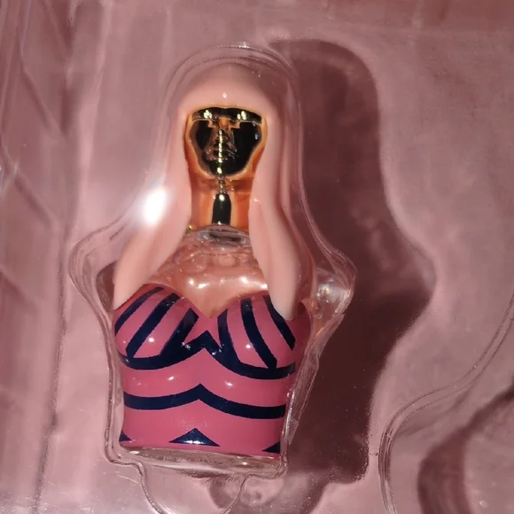 Nicki Minaj Pink Friday 2 Necklace - Picture 7 of 7